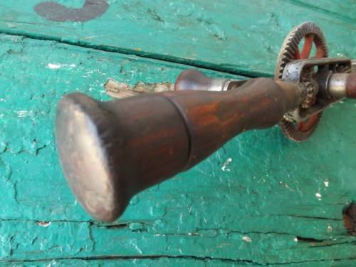 hand drill ... millers falls - a stuck eggbeater !!!
