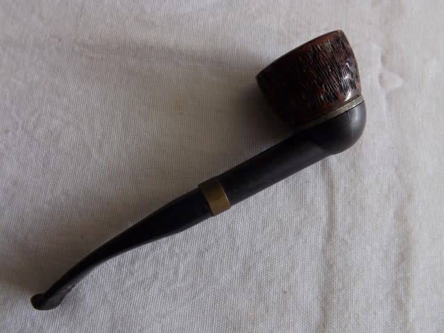 pipe ... england falcon regd des 924139 ... !!!