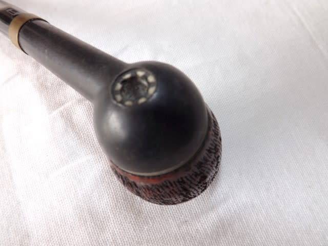 pipe ... england falcon regd des 924139 ... !!!