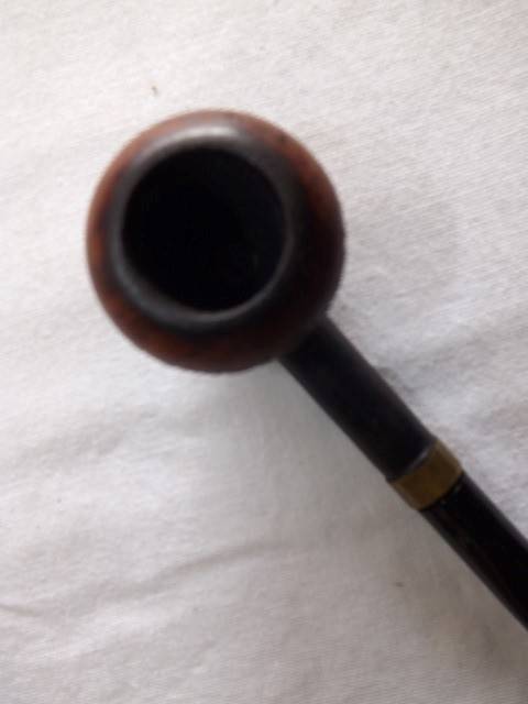 pipe #4 ... england falcon regd des 924139 ... !!!