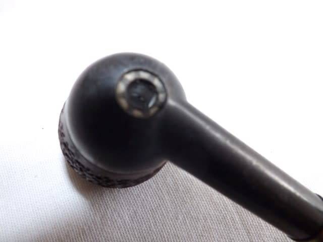 pipe #4 ... england falcon regd des 924139 ... !!!