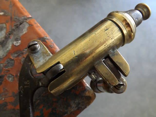 antique shell holder & bullet reloading press ... of brass ... !!!
