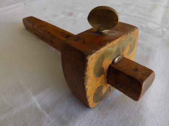 marking gauge ... great patina ... !!!