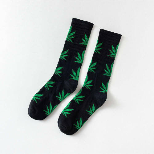 Streetwear Cannabis Weed Leaf Design Socks