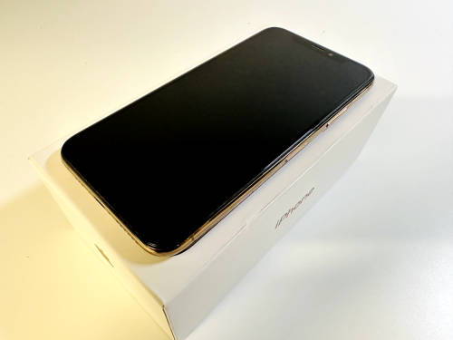 Apple iPhone XS 64GB - Unlocked - Gold - 1 Year Warranty - Pristine Condition