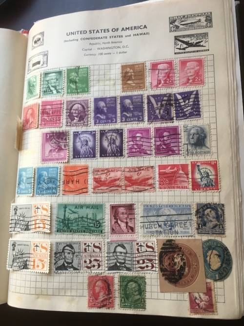 Old Stanley Gibons Swift sure album with approx 1500 stamps