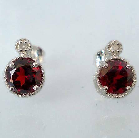 GENUINE DIAMOND AND RED GARNET IN SOLID 925 STERLING SILVER ARTISAN EARRINGS STUD
