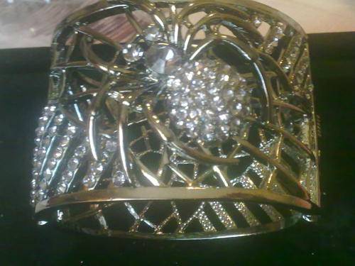 STUNNING TIBETAN SILVER DIAMANTE SPIDER CUFF BANGLE