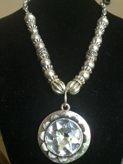 STUNNING TIBETAN SILVER CRYSTAL SUNFLOWER NECKLACE