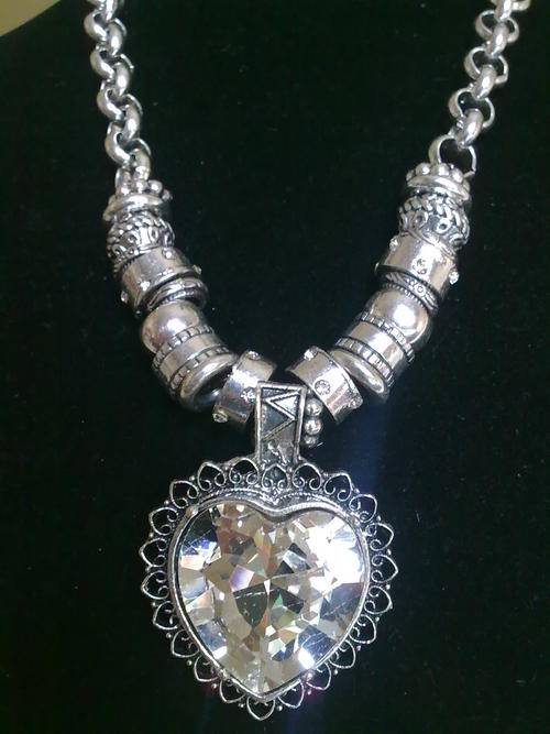 *R360* 2010 HADASSAH COLLECTION!! TIBETAN SILVER FANCY CRYSTAL HEART NECKLACE
