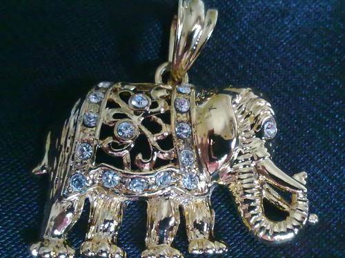 GORGEOUS GOLD ELEPHANT DIAMANTE PENDANT