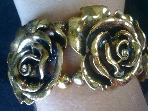 EXQUISITE TIBETAN SILVER GOLD TONE ROSE STRETCHY BANGLE