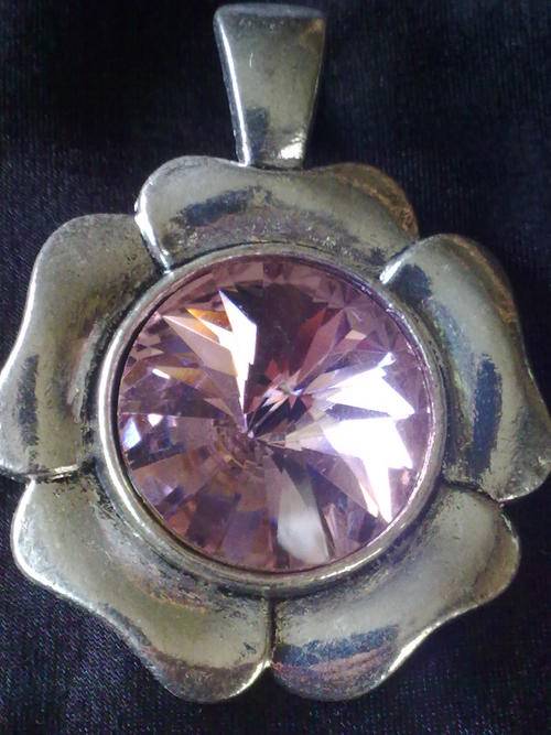 STUNNING TIBETAN SILVER PINK FLOWER PENDANT