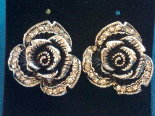 Stunning TIBETAN SILVER DIAMANTE ROSE EARRINGS
