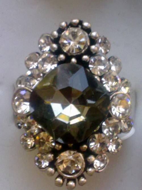 LAST ONE!!TIBETAN SILVER BLING BLING CHARCOAL/DIAMANTE RING SIZE 19