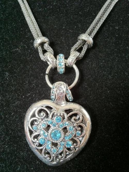 STUNNING TIBETAN SILVER  BLUE STONE HEART NECKLACE