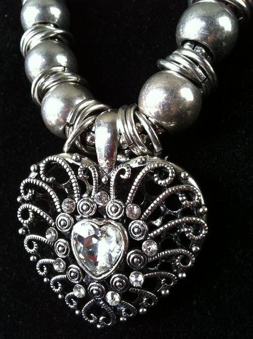 LAST ONE!!STUNNING TIBETAN SILVER FANCY HEART PENDANT NECKLACE