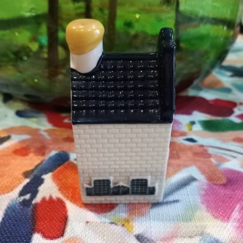 KLM BOLS HOUSE NO 18