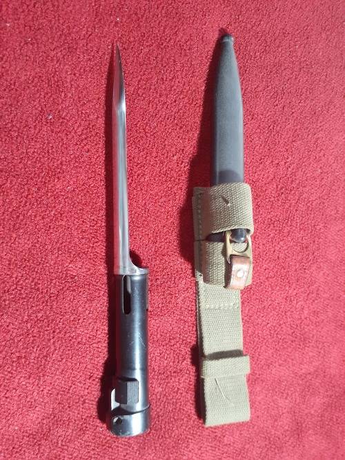 R1 (FAL Type C) South African Bayonet - good condition - 29cm