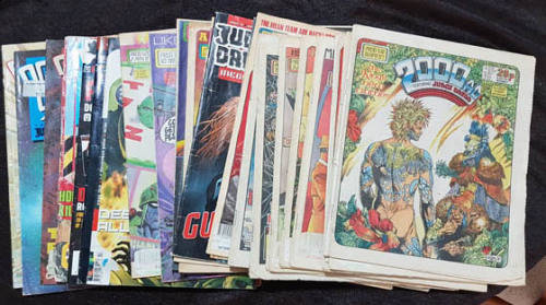 2000 AD comic lot (20+ comics)