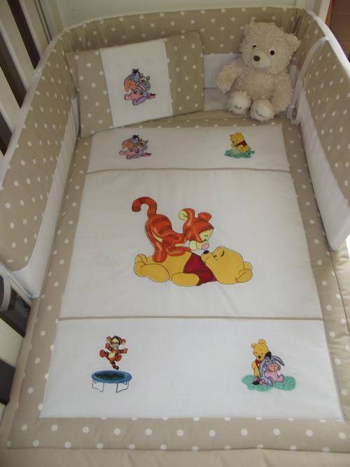 Embroidered Winnie the Pooh 7 Piece Baby Bedding Set