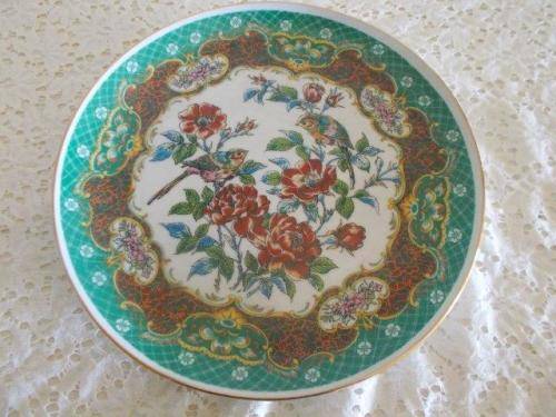 Stunning oriental imari style bird scene wall plate