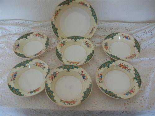johonson brothers serving bowls with small matching bowls set