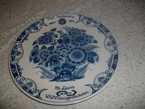 Blue and white delft wall plate
