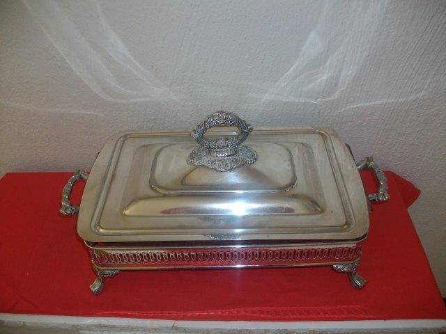 Lovely sliver plated veggie dish server with inner