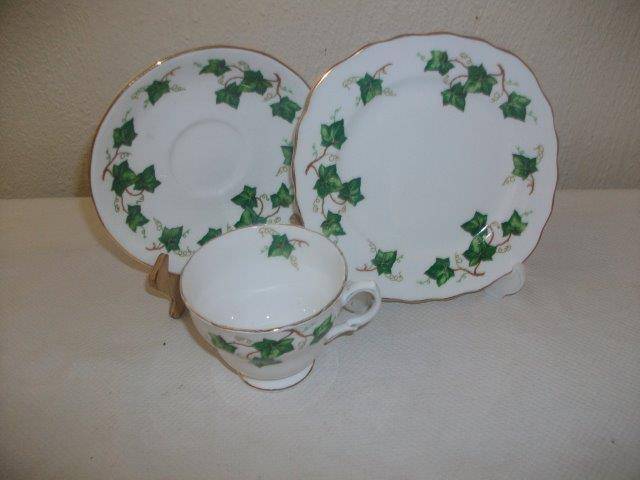 Lovely green leaf trio set colclough--lot 3