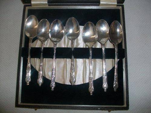 Cased vintage of apostle tea spoons
