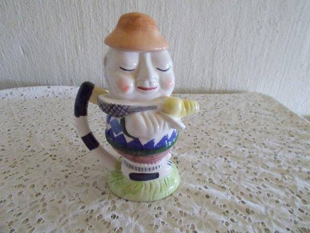Nice character collectors tea pot