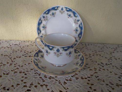 vintage paragon tea cup trio