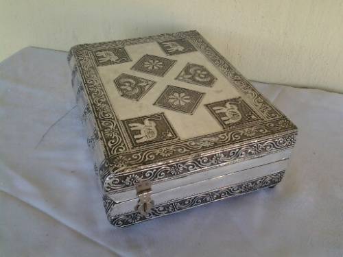 stunning modern sliver plated Indian styled jewelry  box