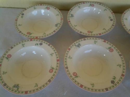 set of six pretty porcelain Royal fine china pudding bowls