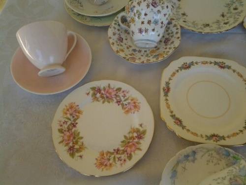 set of six pretty mix and match porcelain tea cup trios