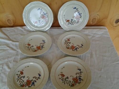 a set of six pretty floral porcelain little cake side plates