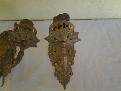 A stunning lot of two brass metal vintage wall scones lamps