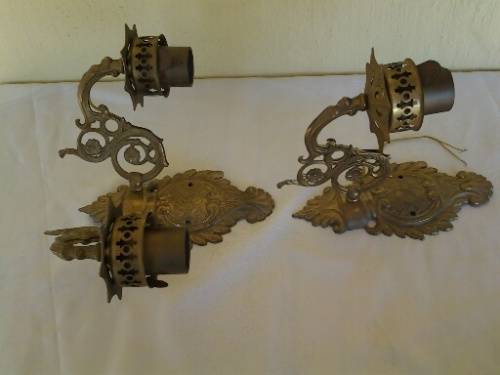 A stunning lot of two brass metal vintage wall scones lamps
