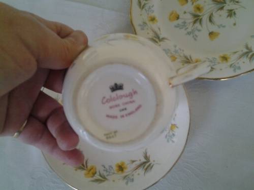 Vintage pretty yellow Colclough lot of four tea cup trios