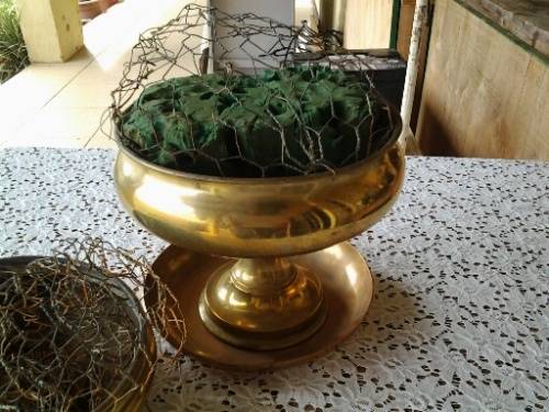 a lot of two heavy brass flower pot holders