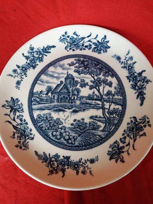 Blue and white marefare display plate