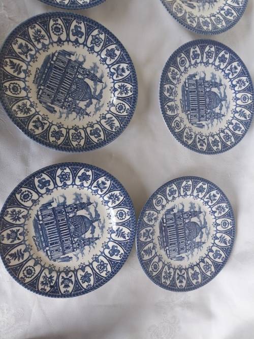A set of six blue and white porcelain vintage side plates