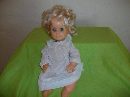 Collectable first love doll from the (80's)