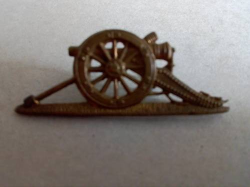 SA Artillery Master Gunner's brass proficiency sleeve badge