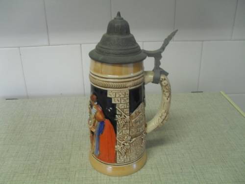 (jy6)  a VINTAGE GERMAN ORIGINAL KING STEIN BEER MUG