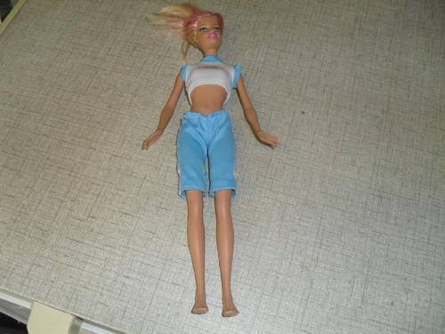BARBIE ?? MATELL DOLL 1999.