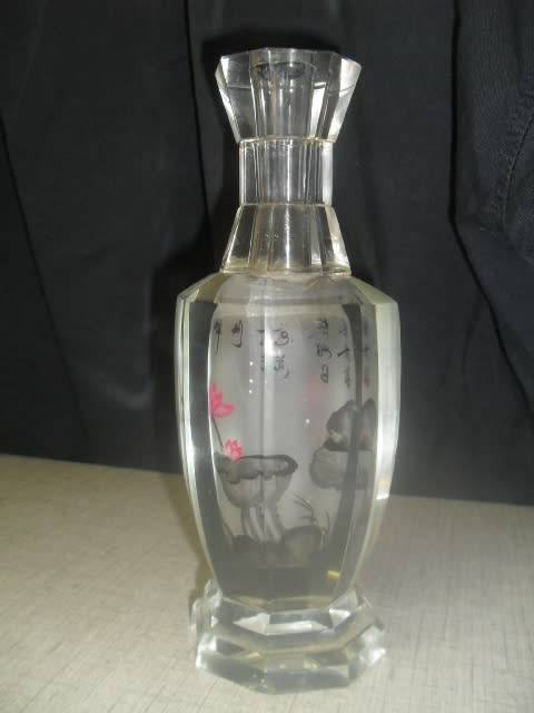 (jerr) a GORGEOUS CUT GLASS JACARTE CHINESE INNER OPTICAL PAINTED VASE