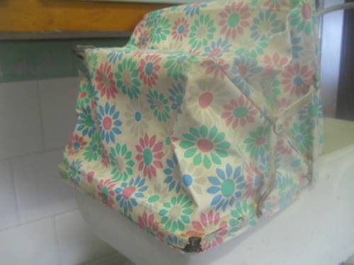 (dr) GORGEOUS ANTIQUE WELL PLAYED WITH METAL CHILDS DOLL PRAM