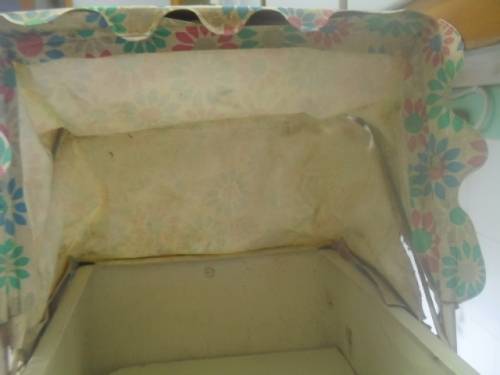 (dr) GORGEOUS ANTIQUE WELL PLAYED WITH METAL CHILDS DOLL PRAM